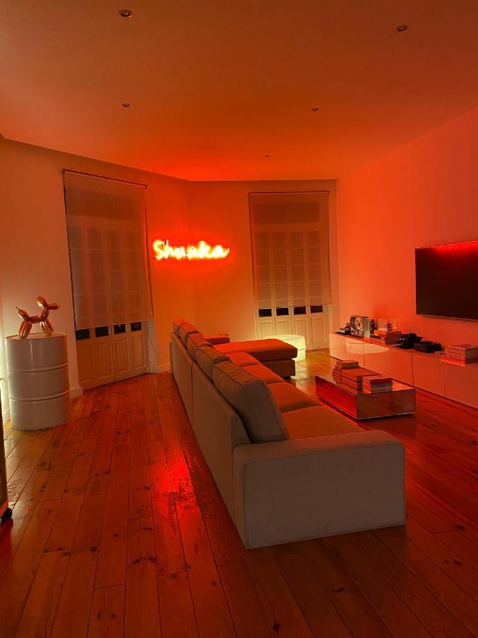 פונשל City Center Boutique Apartment מראה חיצוני תמונה