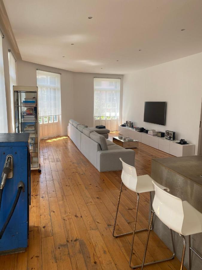 פונשל City Center Boutique Apartment מראה חיצוני תמונה