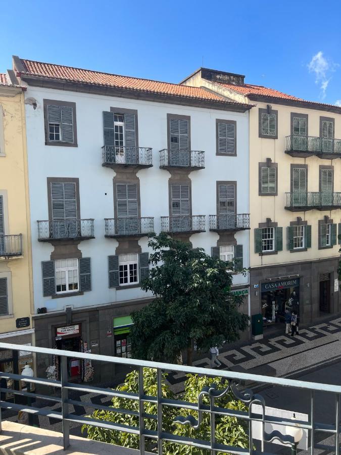 פונשל City Center Boutique Apartment מראה חיצוני תמונה