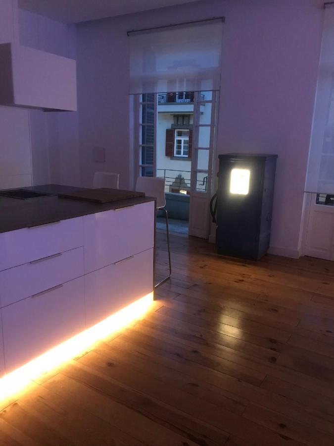 פונשל City Center Boutique Apartment מראה חיצוני תמונה