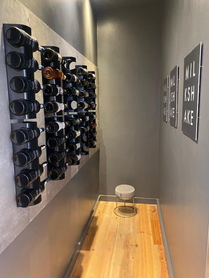 פונשל City Center Boutique Apartment מראה חיצוני תמונה