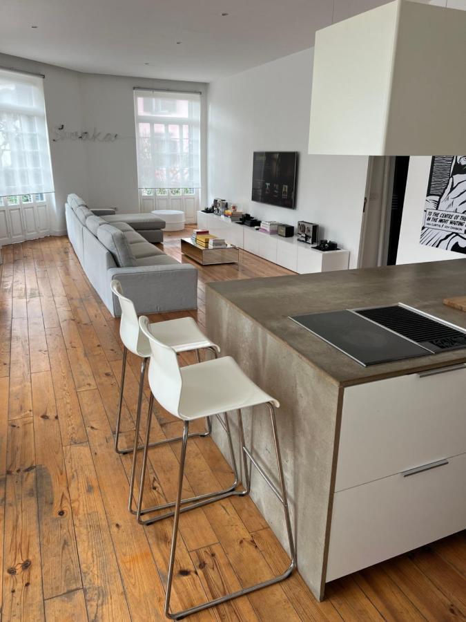 פונשל City Center Boutique Apartment מראה חיצוני תמונה